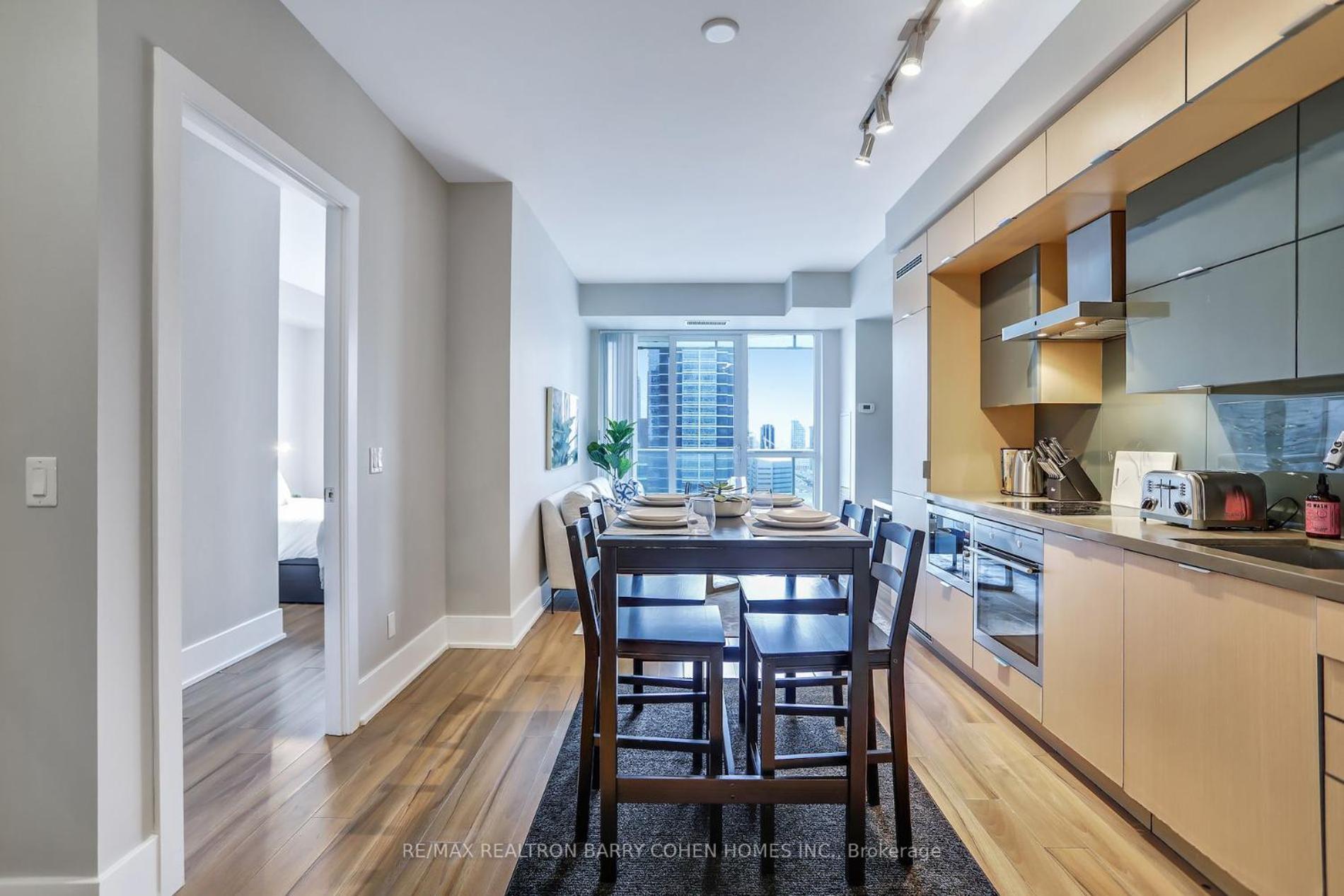 Downtown Suites With Free Parking Toronto Exteriér fotografie
