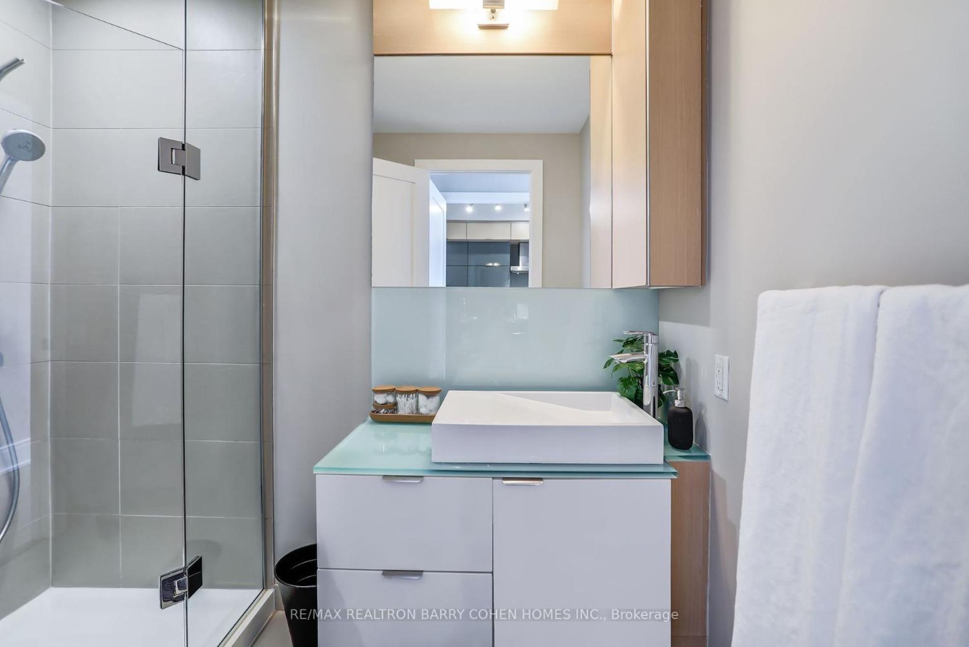 Downtown Suites With Free Parking Toronto Exteriér fotografie